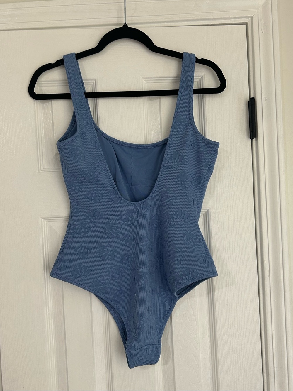 Ribbed seashell one piece - Picture 3 of 5